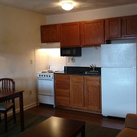 Affordable Suites Charlottesville Exterior foto